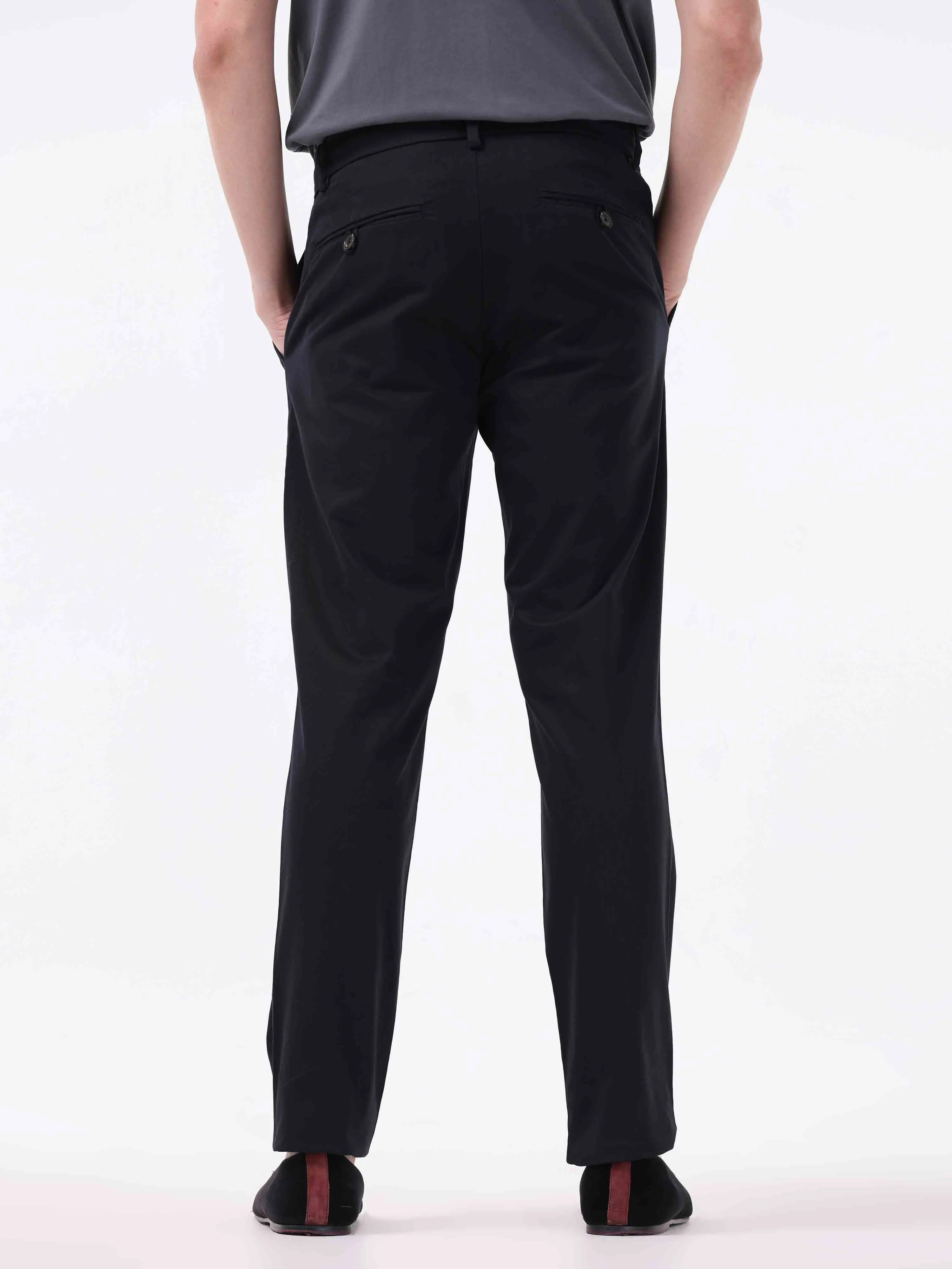 Broken Signature Black Chino