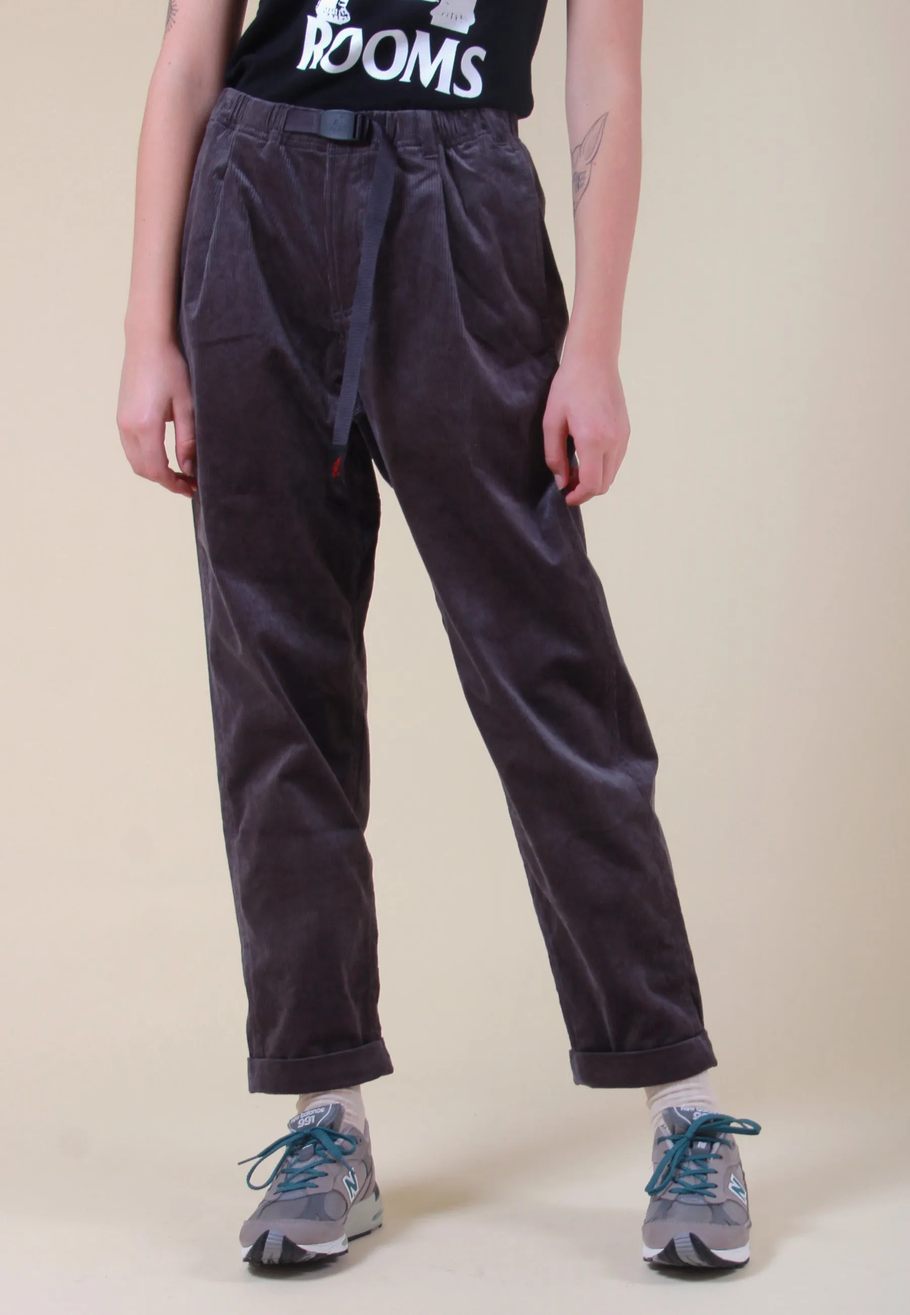 Corduroy Tuck Tapered Pants - charcoal