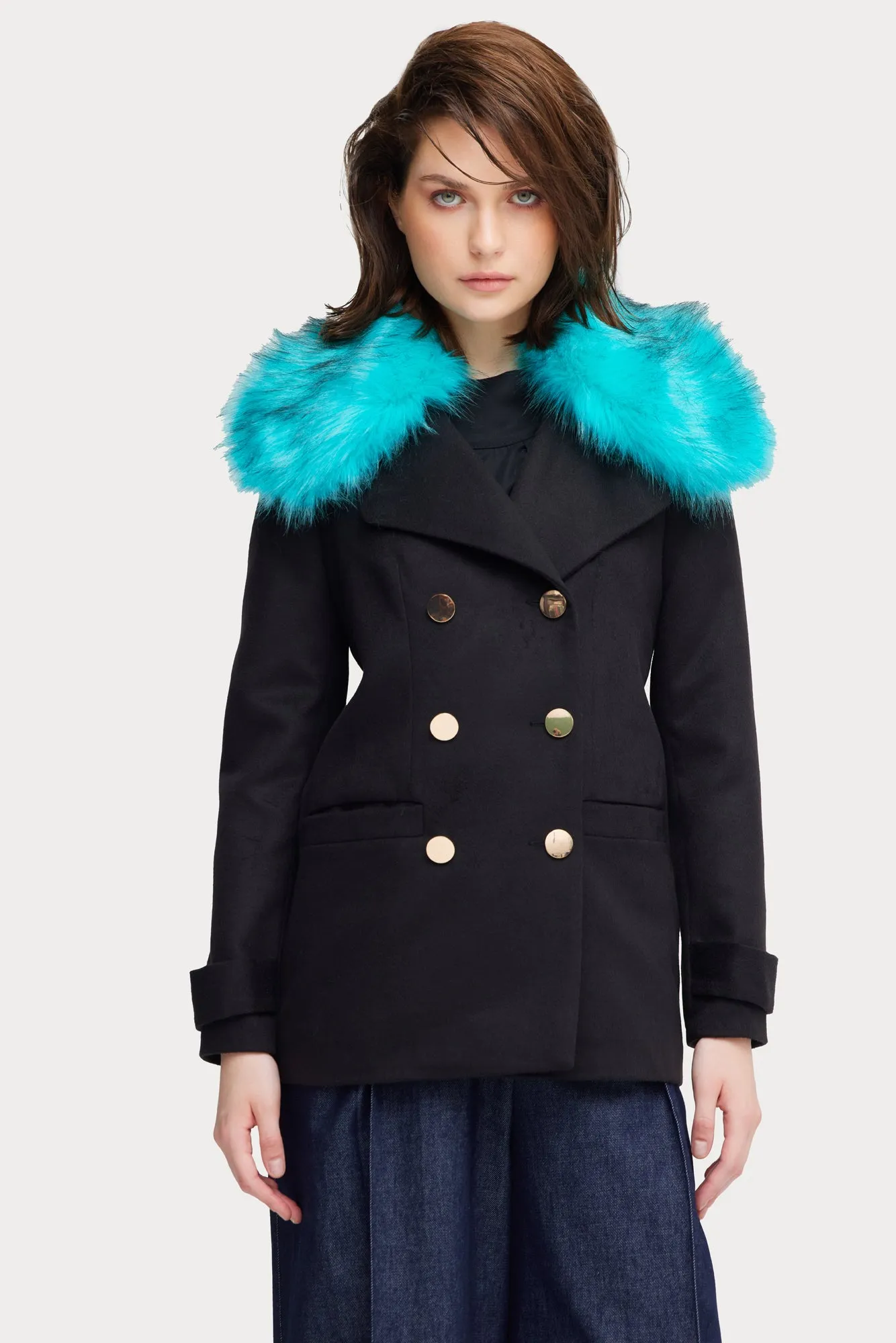 Fashionable Short Faux Fur Collar Coat