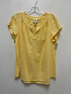 Top Short Sleeve By St Johns Bay In Yellow, Size: L