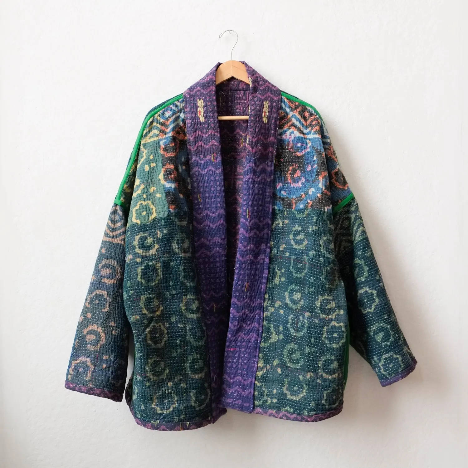 XXL Purple with Tiny Gold Details Anoushka Jacket LM102